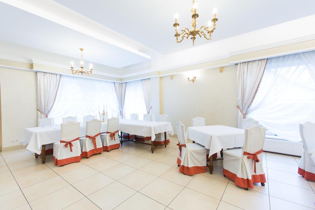 Balta Maja Hotel Riga Ngoại thất bức ảnh